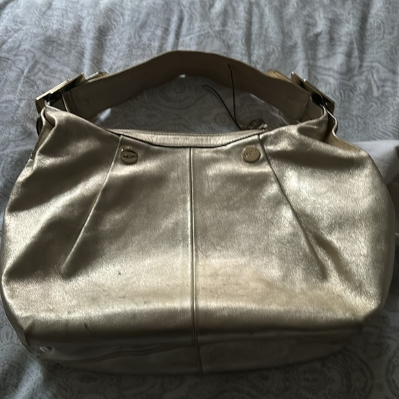 ROGER VIVIER GOLD LEATHER BAG - Picture 3 of 16